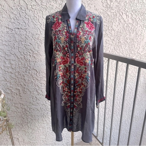 JOHNNY WAS Embroidered Tunic Button Down Multicolor Boho Collard Shirt Dress XS - Picture 2 of 9